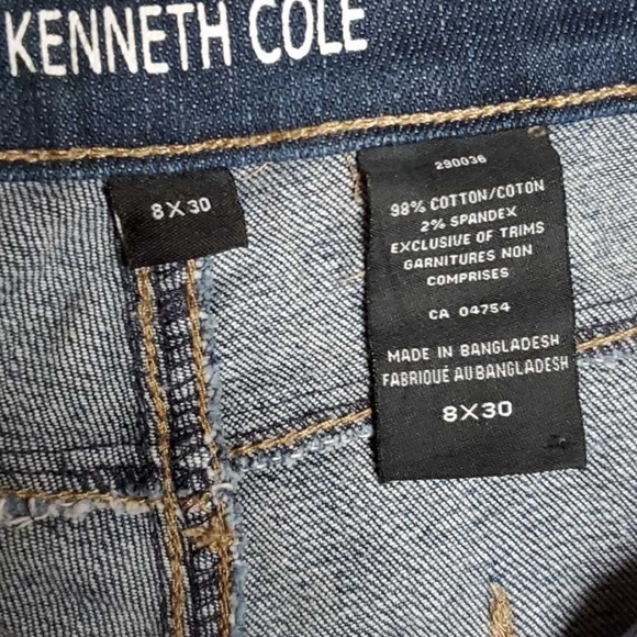 Kenneth Cole size 8 x 30 dark jeans flared - Picture 2 of 2
